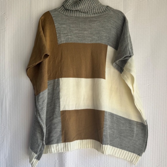 Turtleneck Poncho Sweater Color Block Knit Pullover Gray Brown One Size - Picture 1 of 8